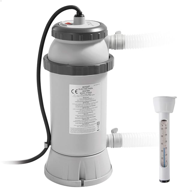 Riscaldatore da piscina Intex cilindrico da 25 cm di diametro e 45 cm d’altezza, montato sulla linea di filtrazione di una vasca tubolare